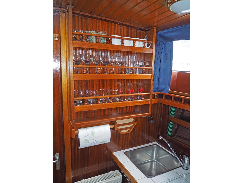 Vorschiff, Innenausstattung